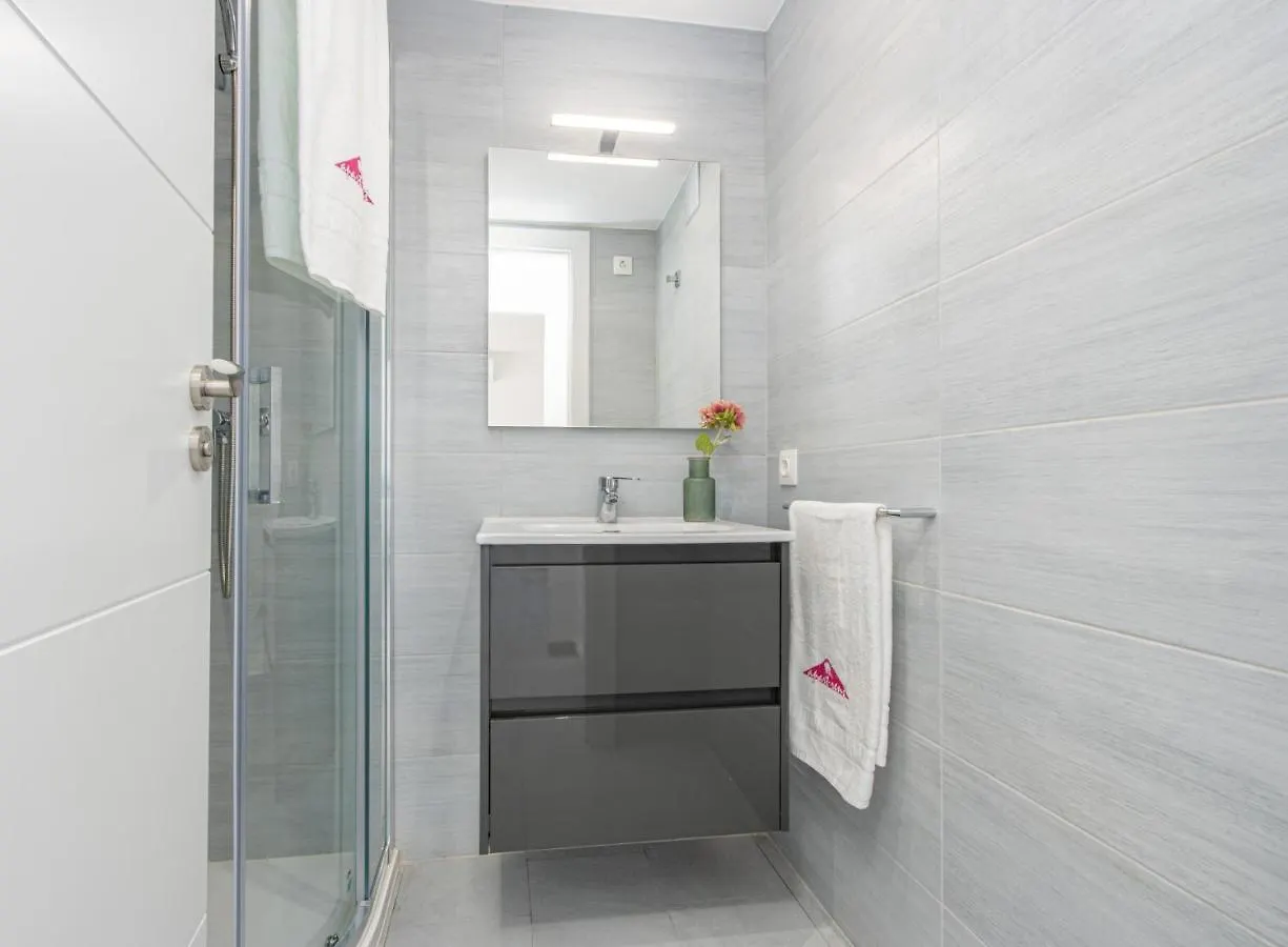 Apart-Rent Apartment Gran Reserva 0076 エンプリアブラバ 0*,  スペイン